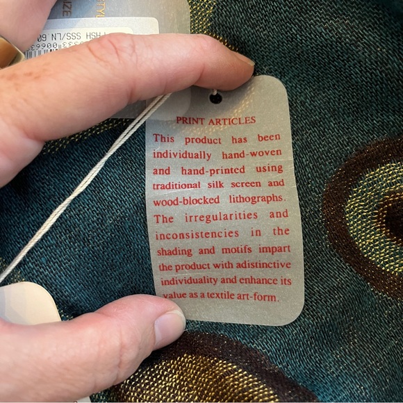 BNWT Silk Cashmere Scarf - Picture 5 of 7